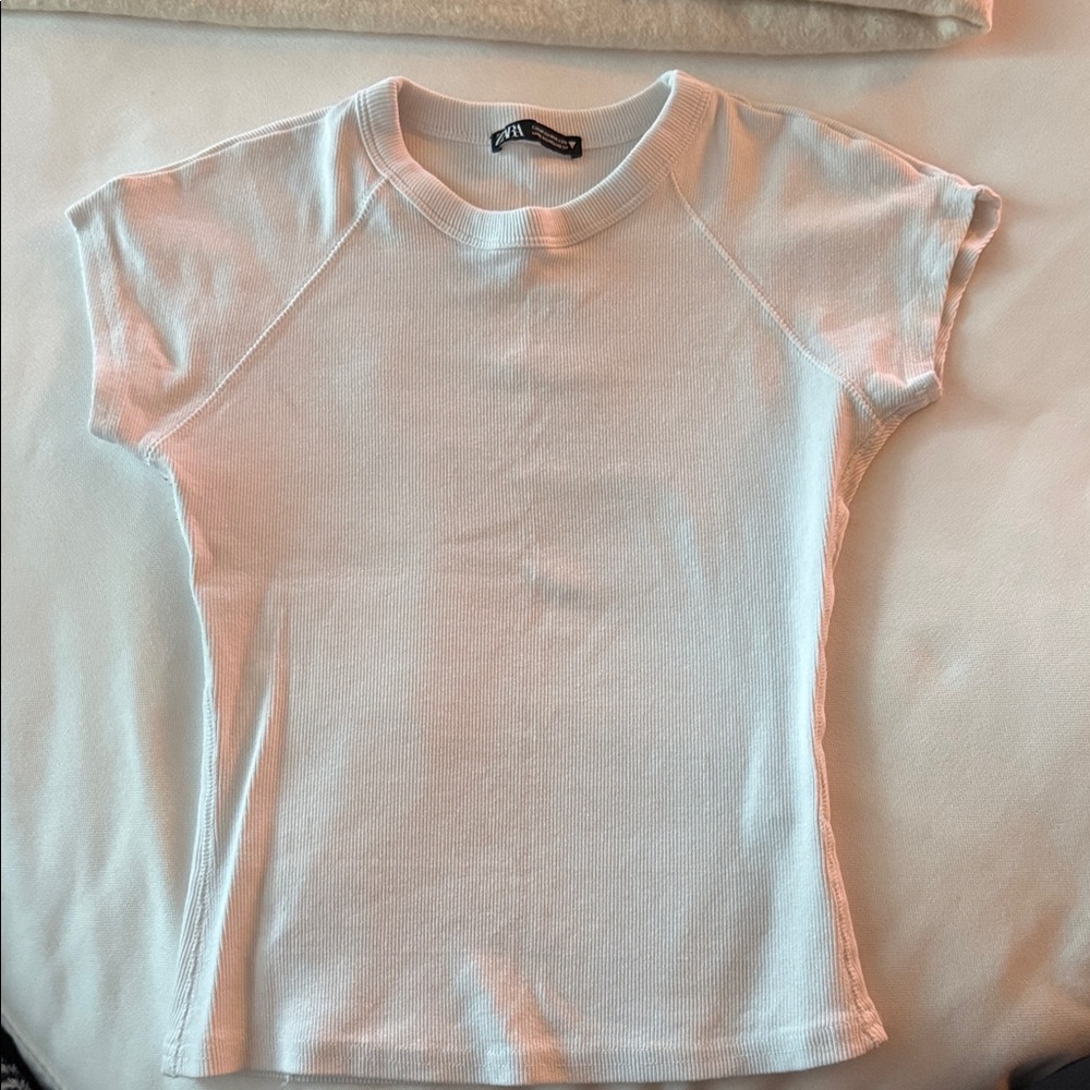 Zara Women's White Short Sleeve Tee